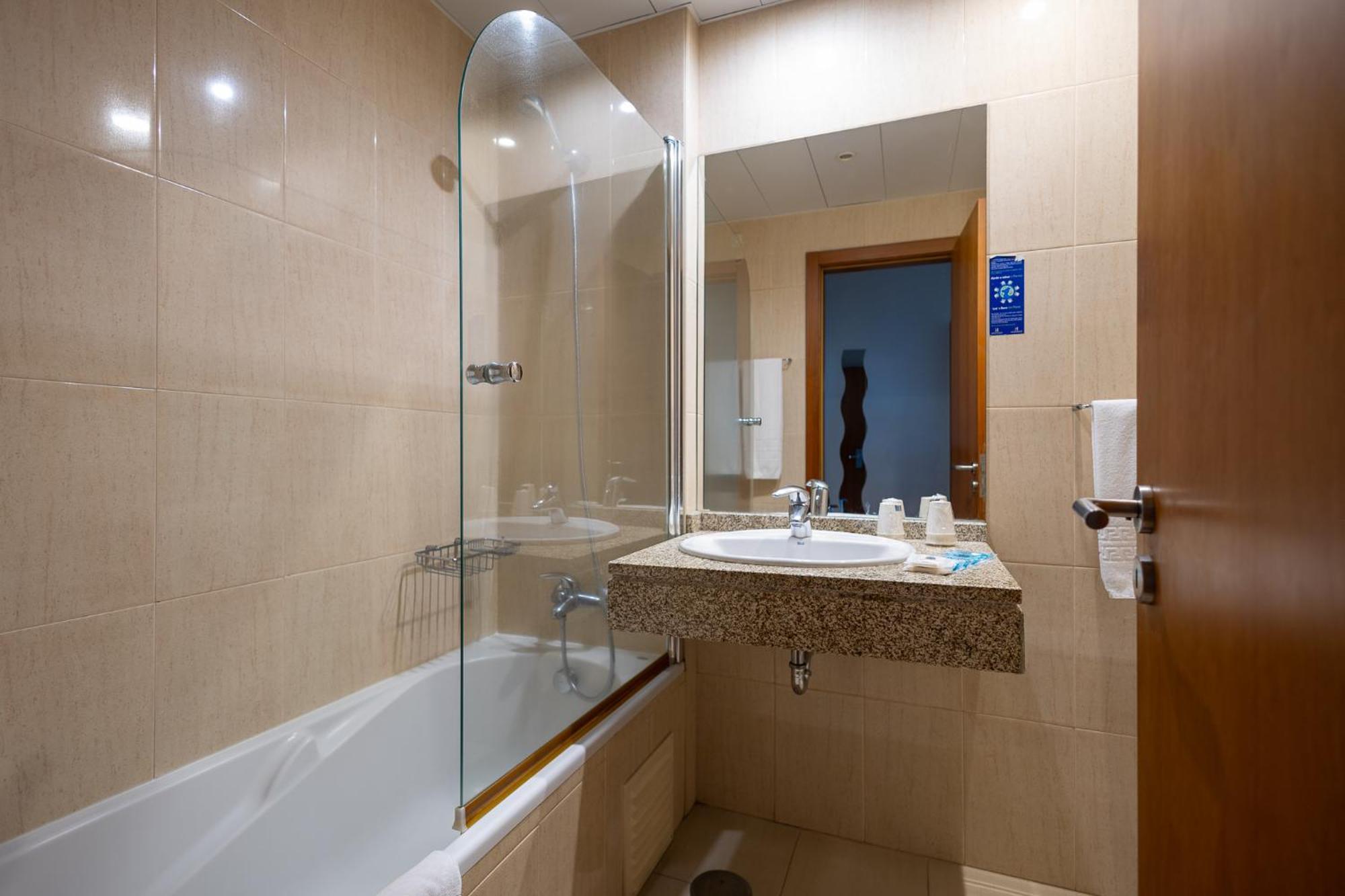 Hotel Apartamentos Geres Ribeiro Экстерьер фото
